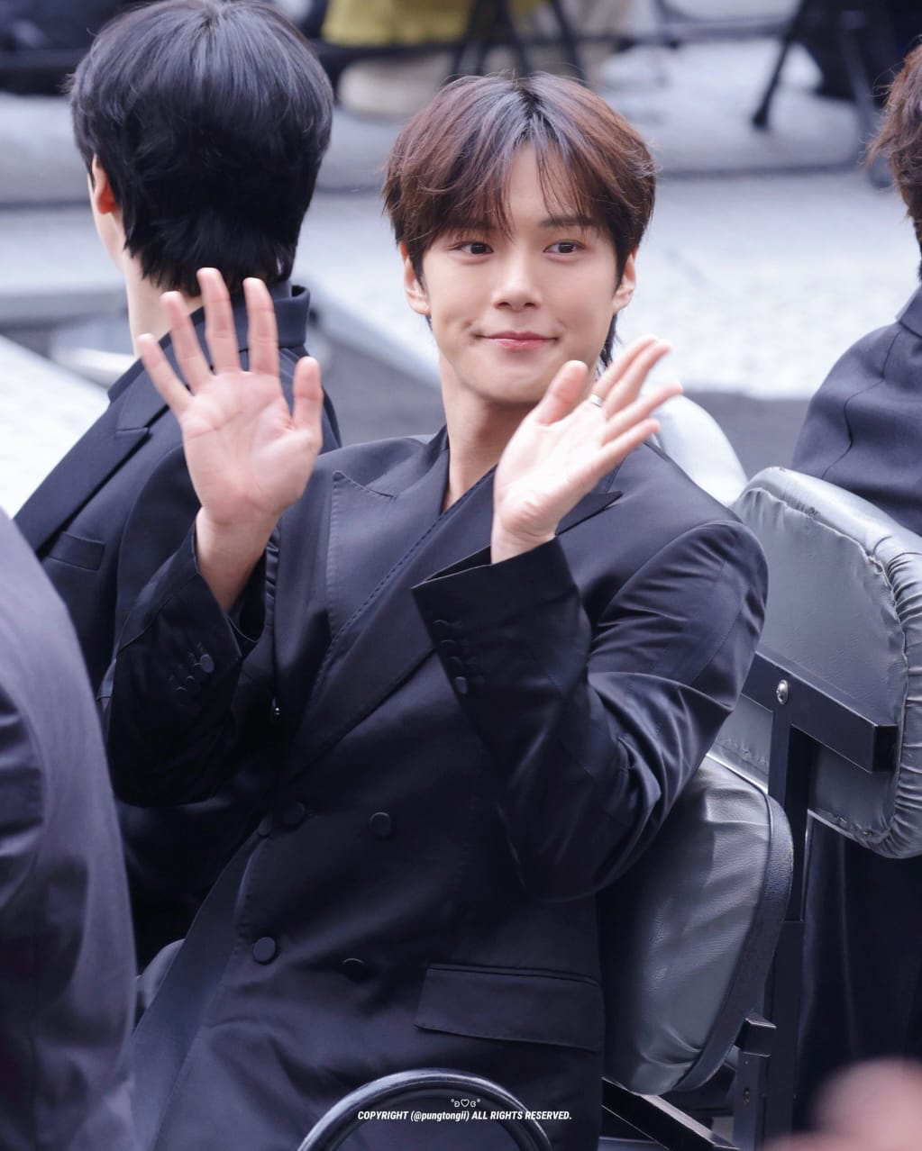 A moment captured by Minhyuk (MONSTA X)'s fan