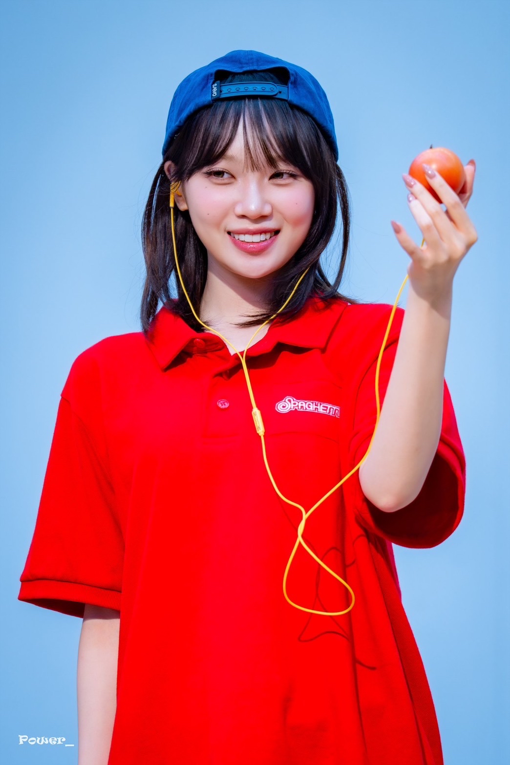 A moment captured by Kim Chaewon (LE SSERAFIM)'s fan