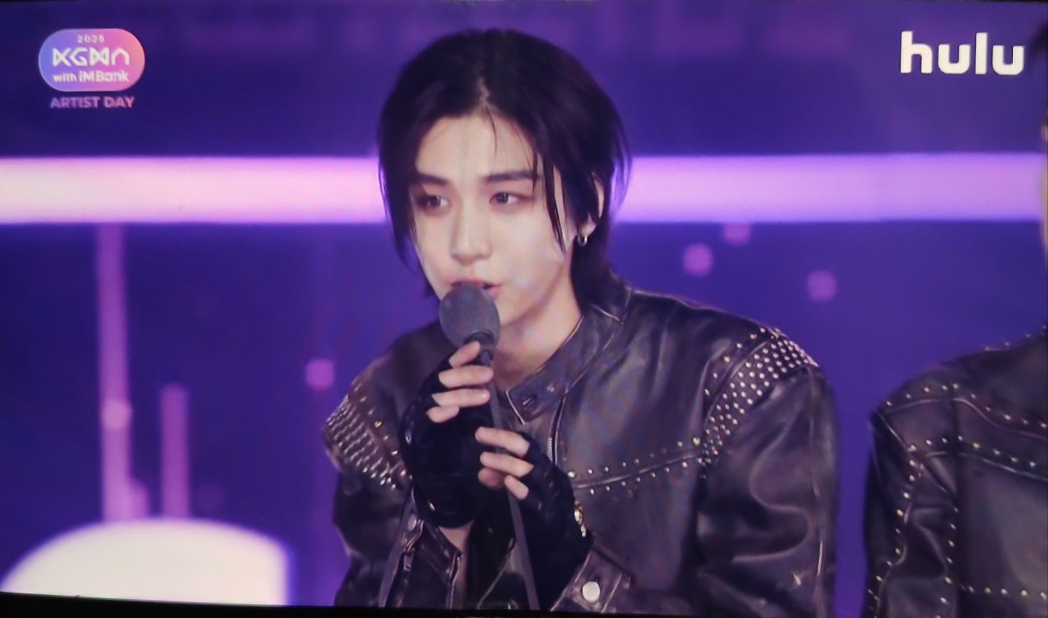 Behind-the-scenes cut of Leehan (BOYNEXTDOOR)