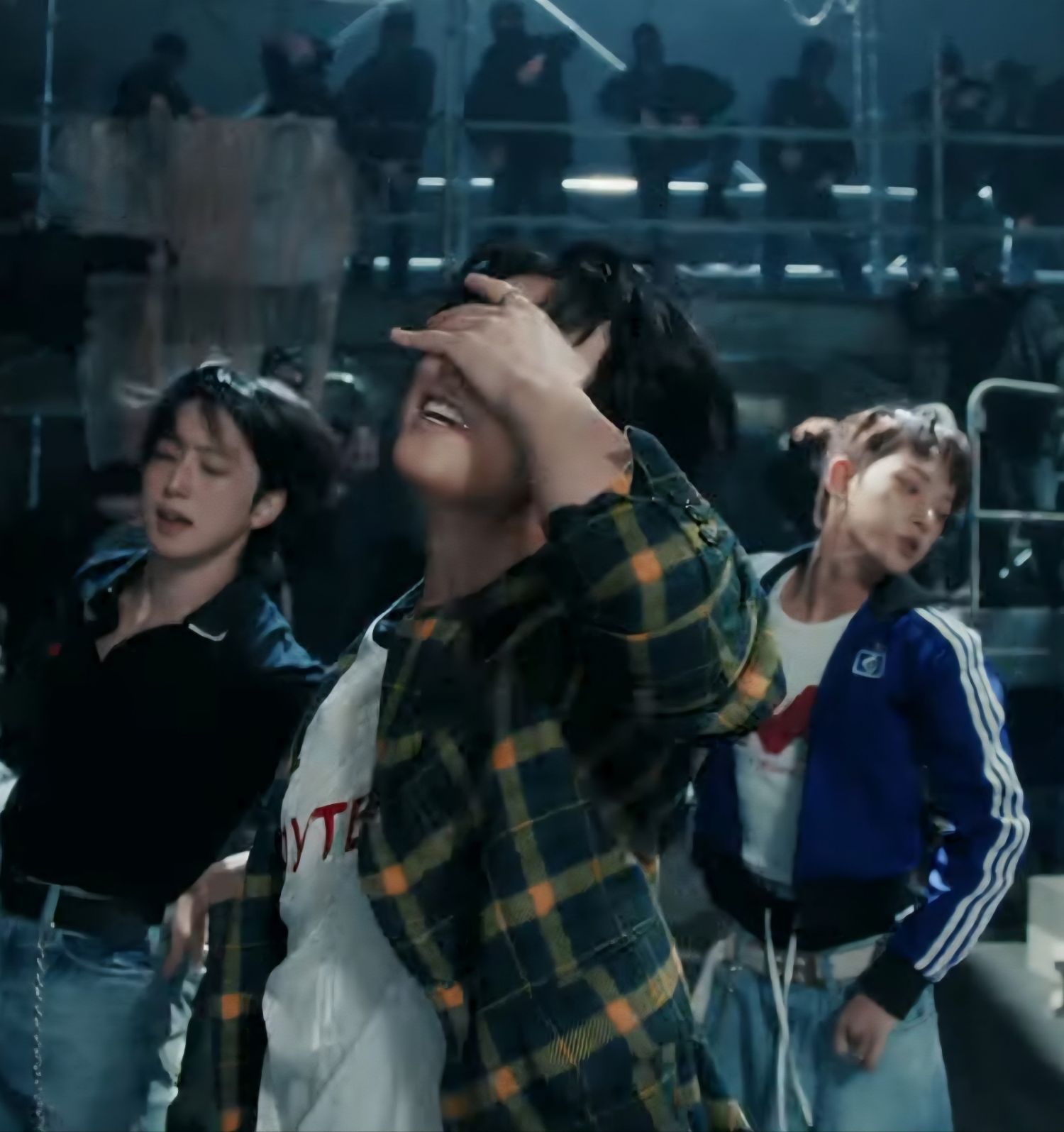 Behind-the-scenes cut of Taki (&TEAM)