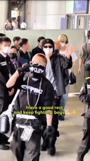 ソ・ジョンファン (TREASURE)の舞台裏ショット