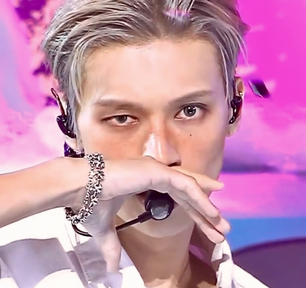 Recent activity shot of Wooyoung (ATEEZ)