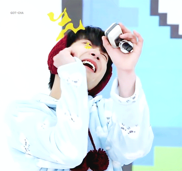 Behind-the-scenes cut of Kim Jonghyeon