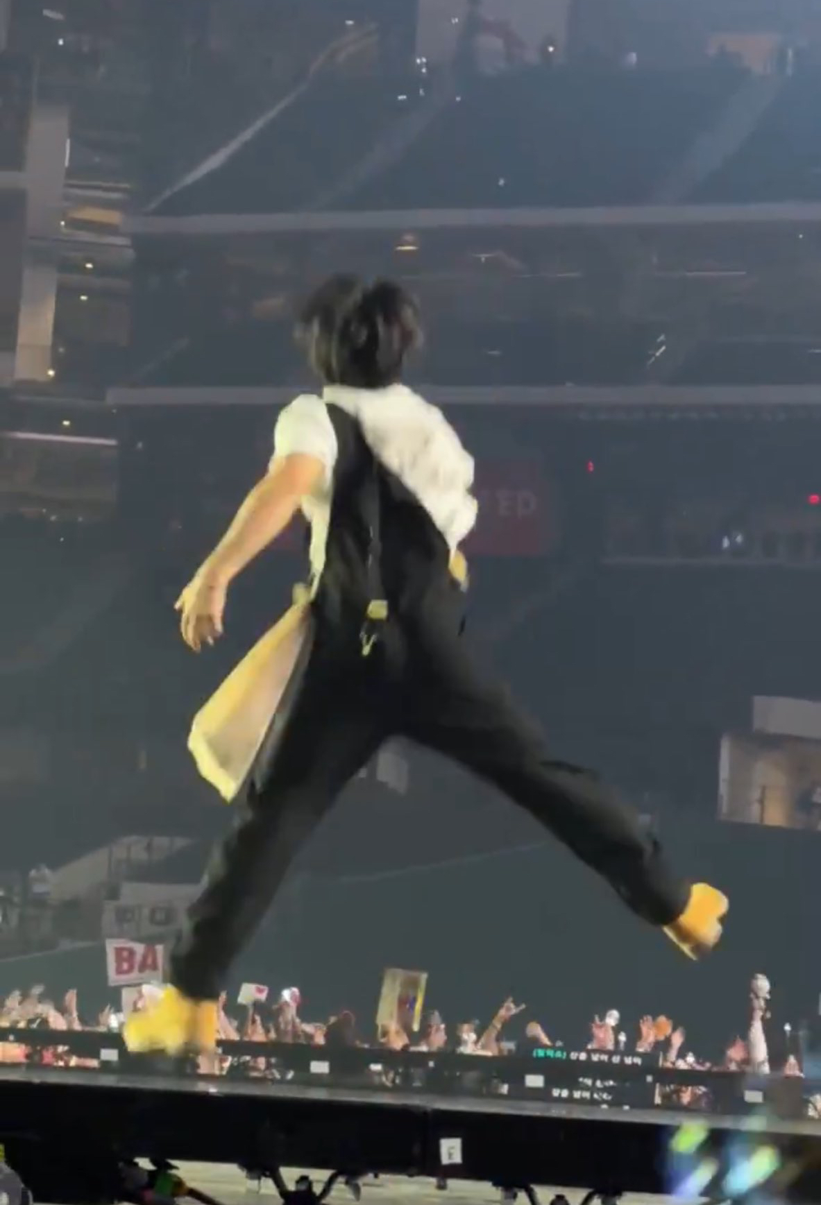 A moment captured by HAN (Stray Kids)'s fan
