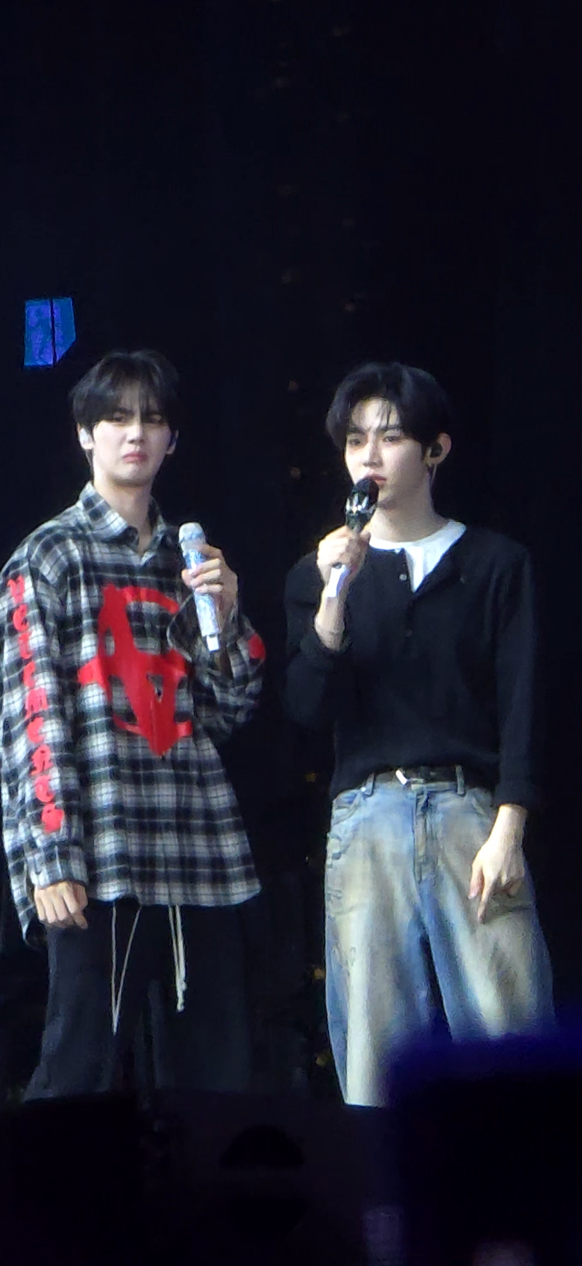 Today's most popular wallpaper in the Kim Gyuvin (ZEROBASEONE) community