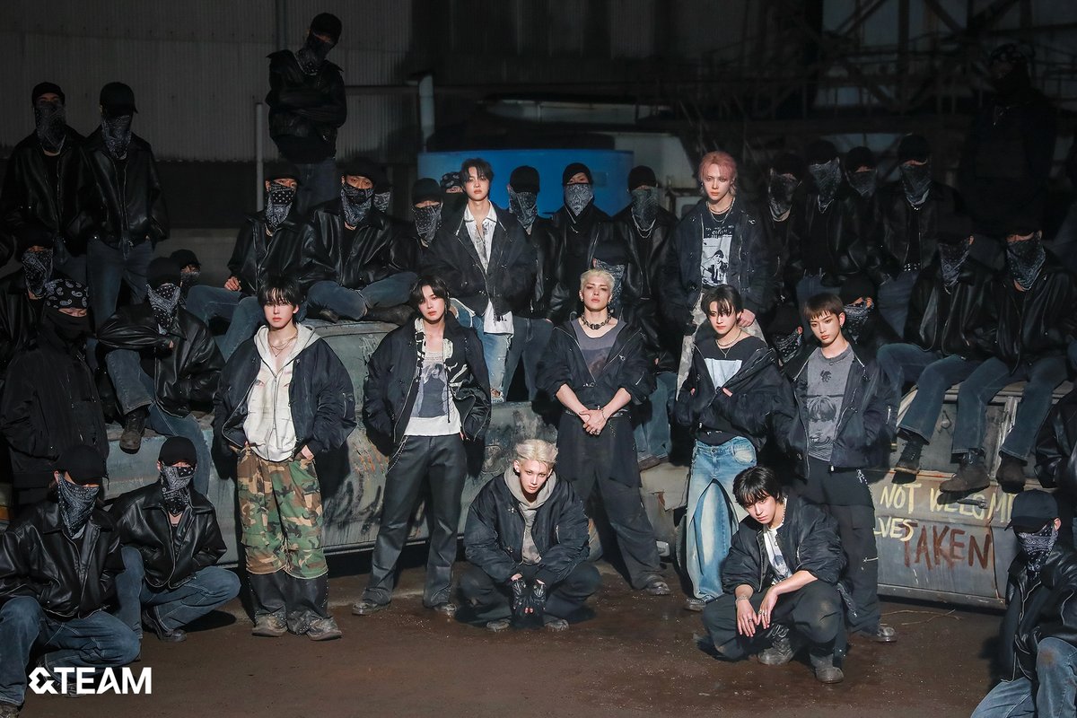 A moment captured by &TEAM's fan