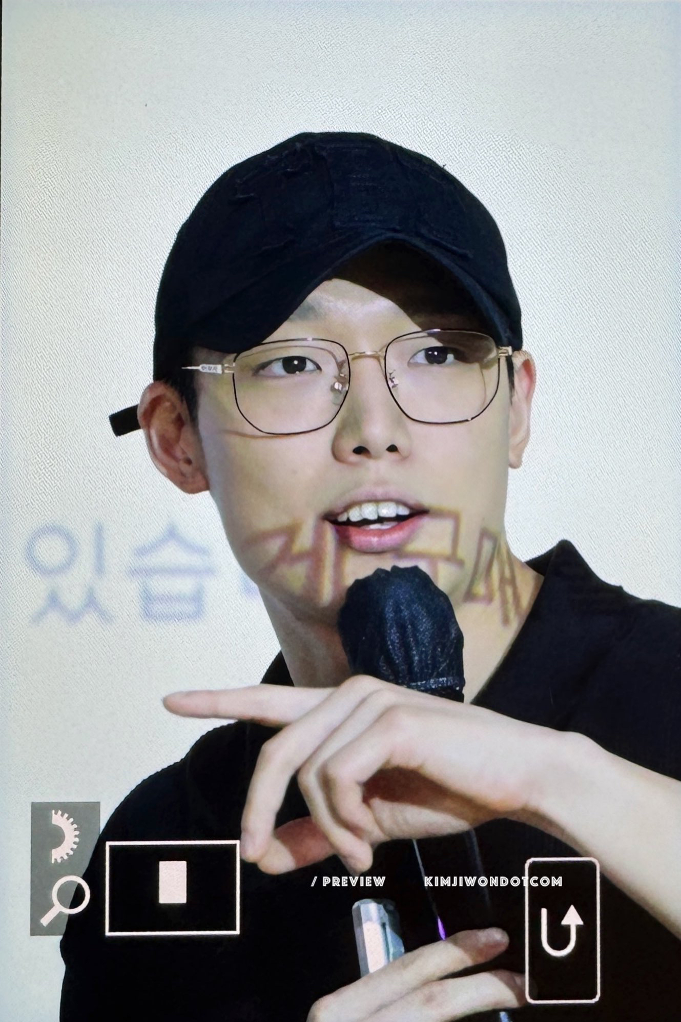 BOBBY (iKON)的最新照片