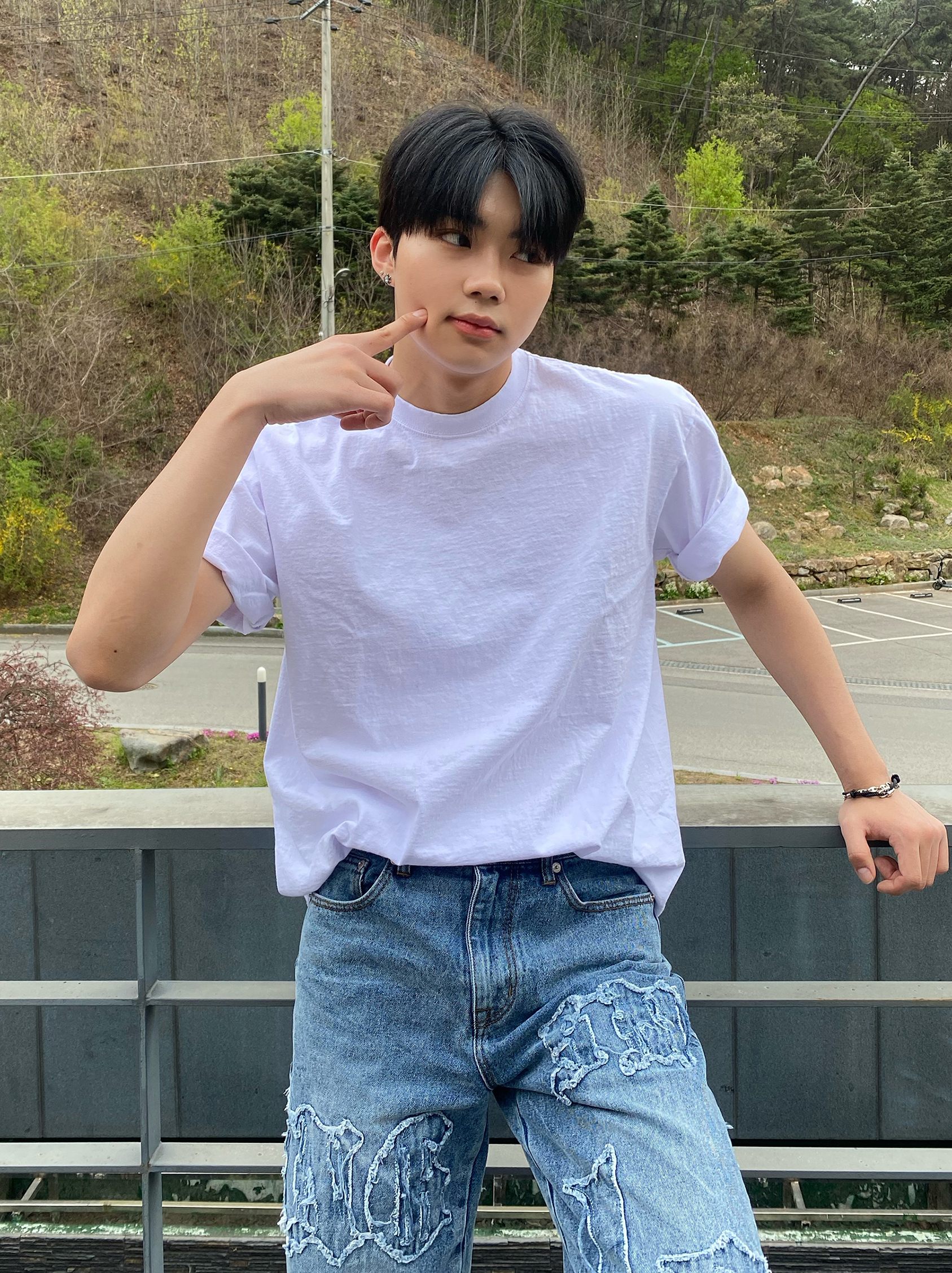 Foto aktivitas terbaru Park Gunwook (ZEROBASEONE)