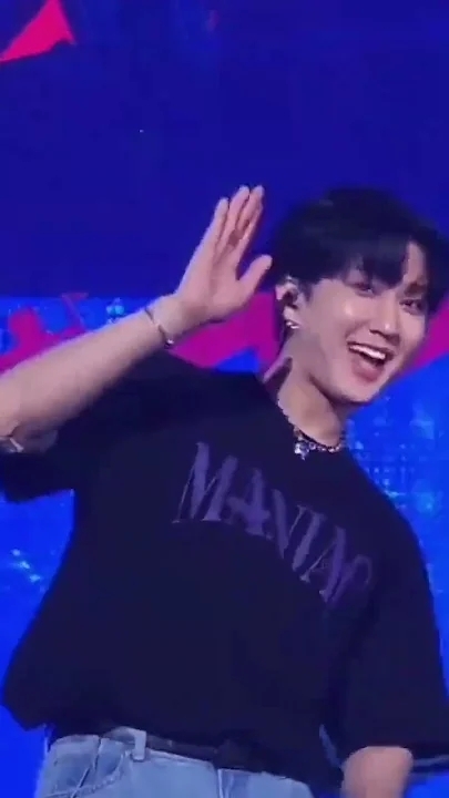 Behind-the-scenes cut of Changbin (Stray Kids)