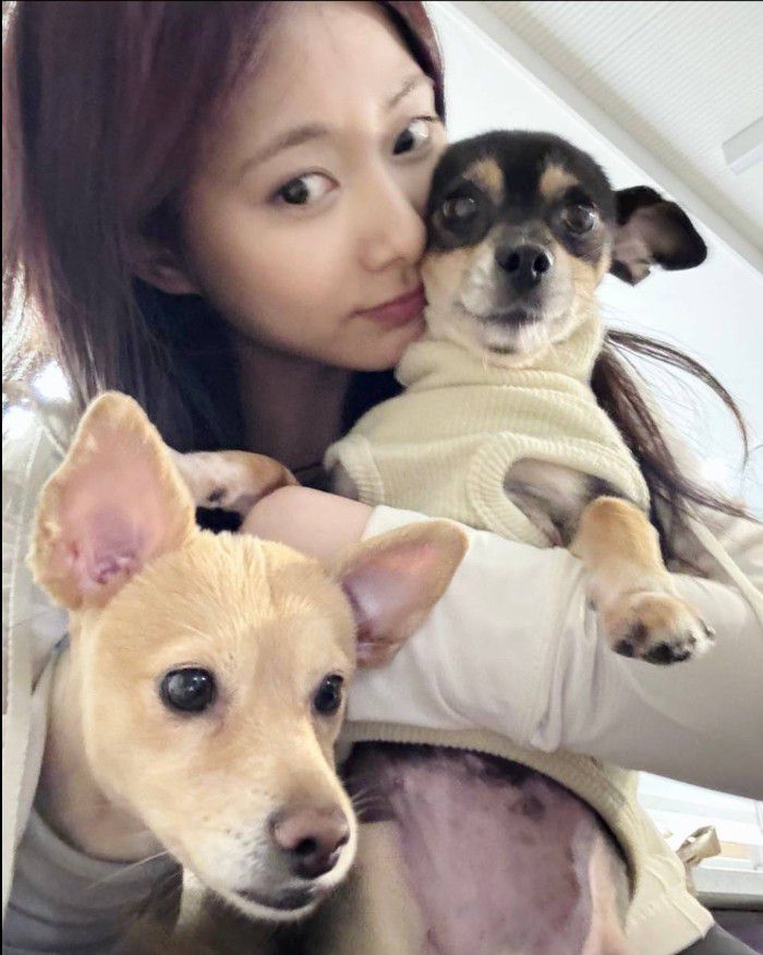Behind-the-scenes cut of Tzuyu (TWICE)