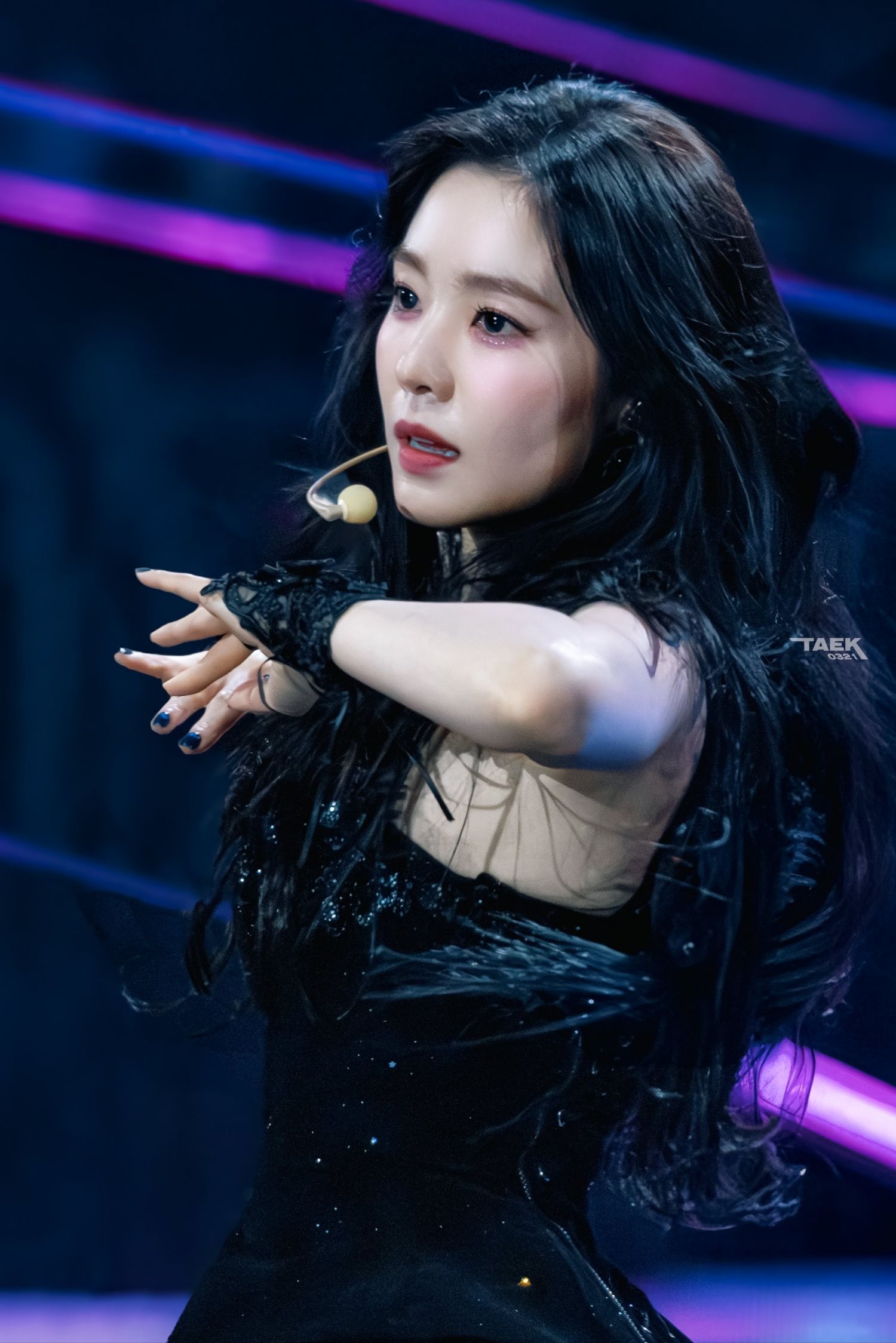 Behind-the-scenes cut of Irene (Red Velvet)