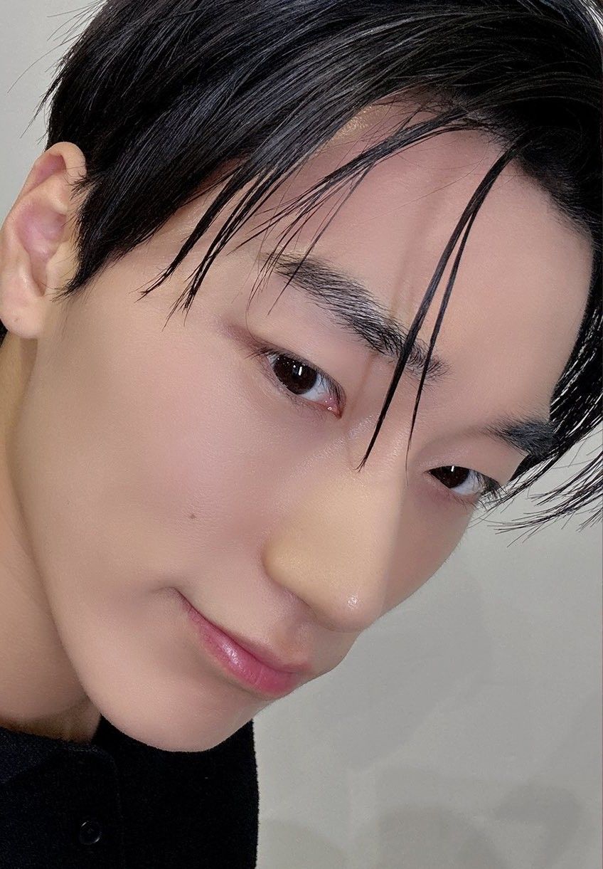 A moment captured by San (ATEEZ)'s fan