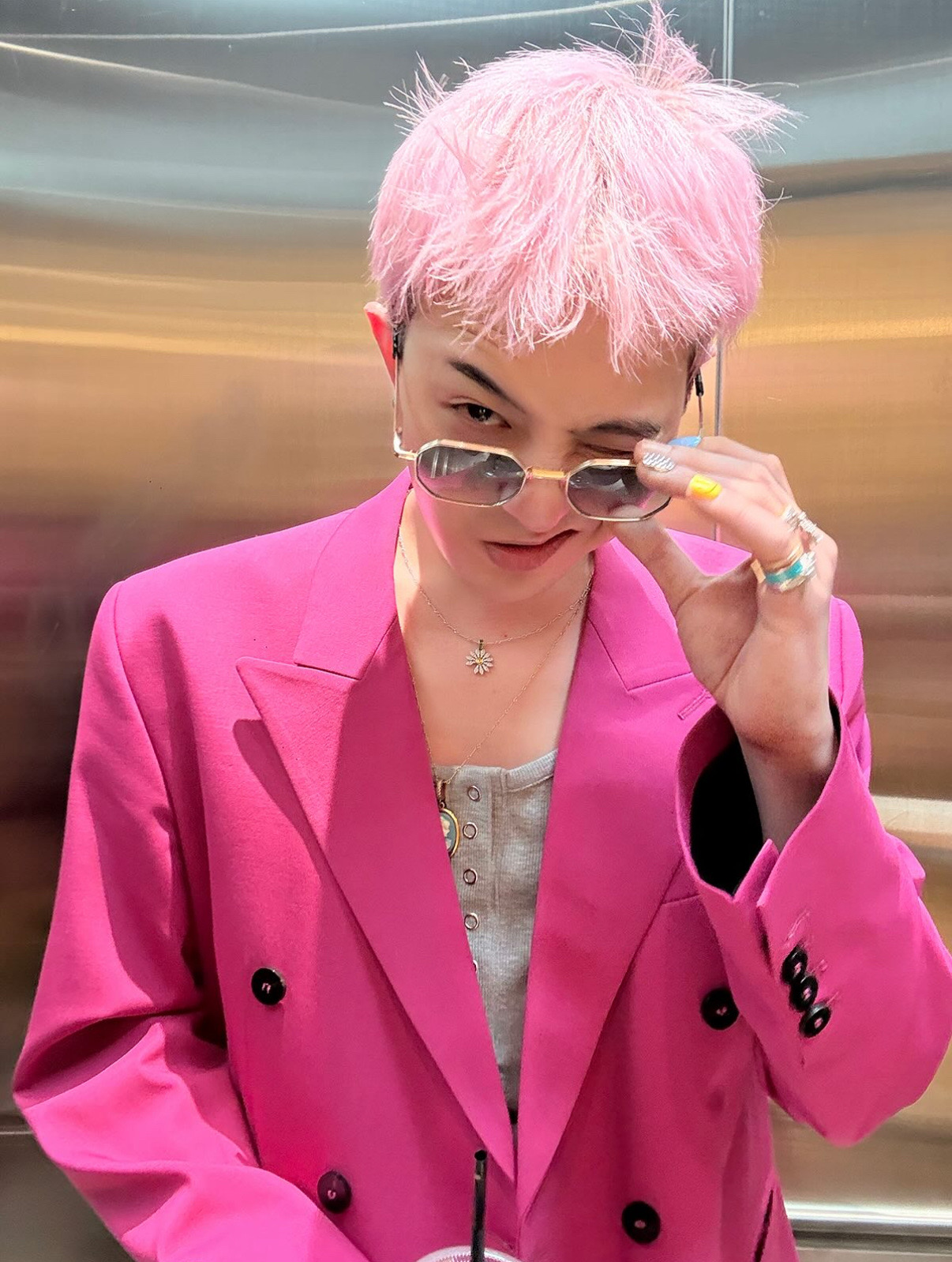 A moment captured by G-DRAGON (BIGBANG)'s fan