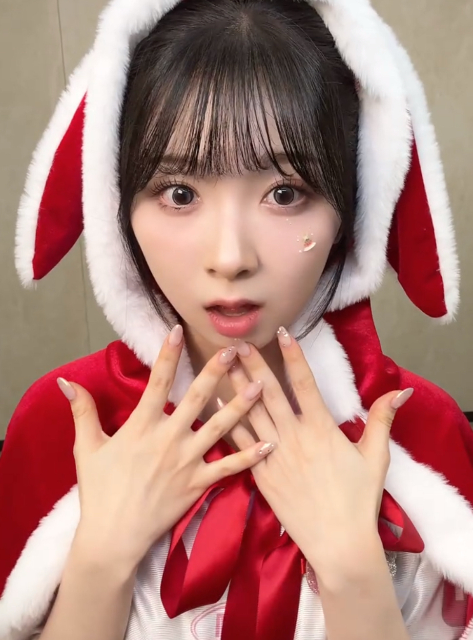 Behind-the-scenes cut of Miihi (NiziU)