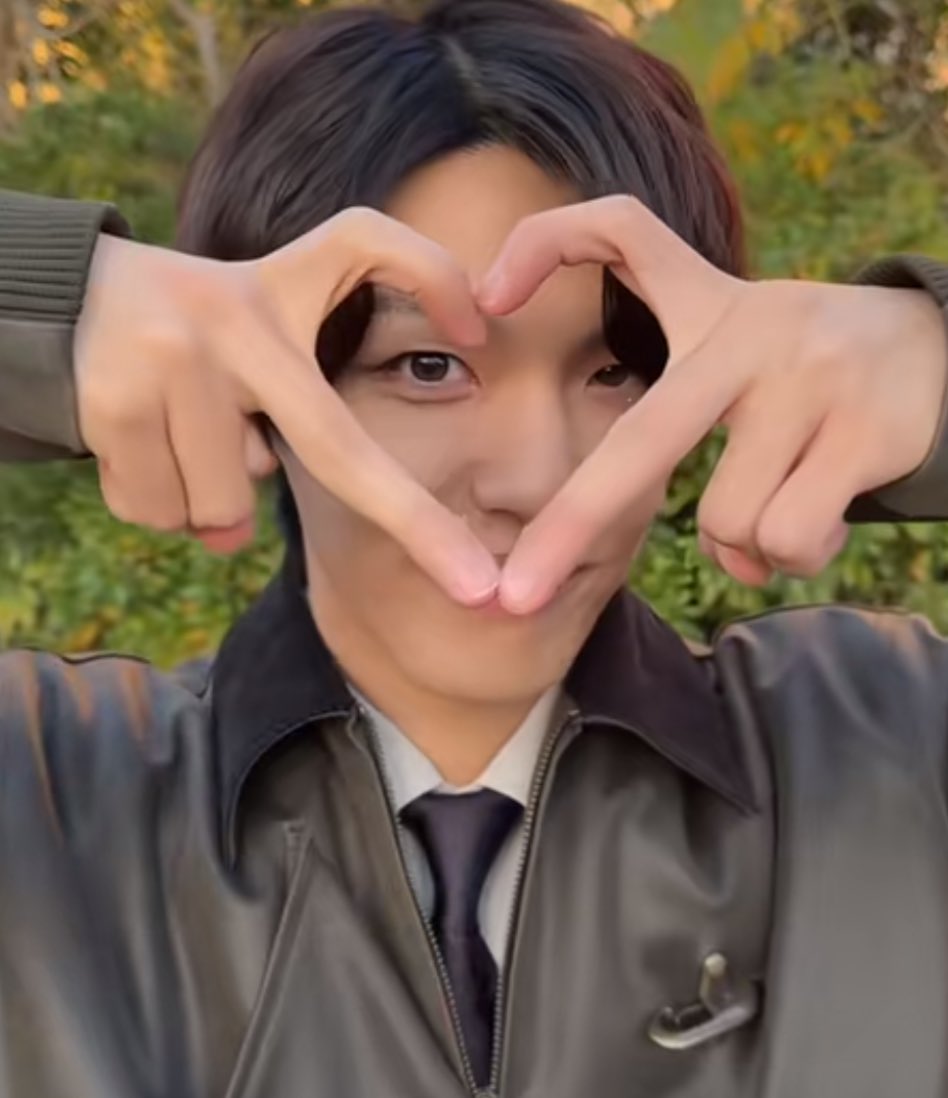 A moment captured by Takatsuka Hiromu (INI)'s fan