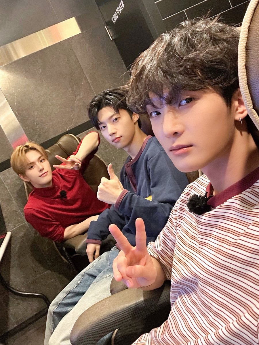 Behind-the-scenes cut of Xikers