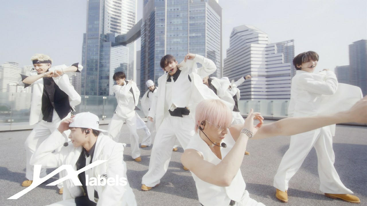 A moment captured by &TEAM's fan