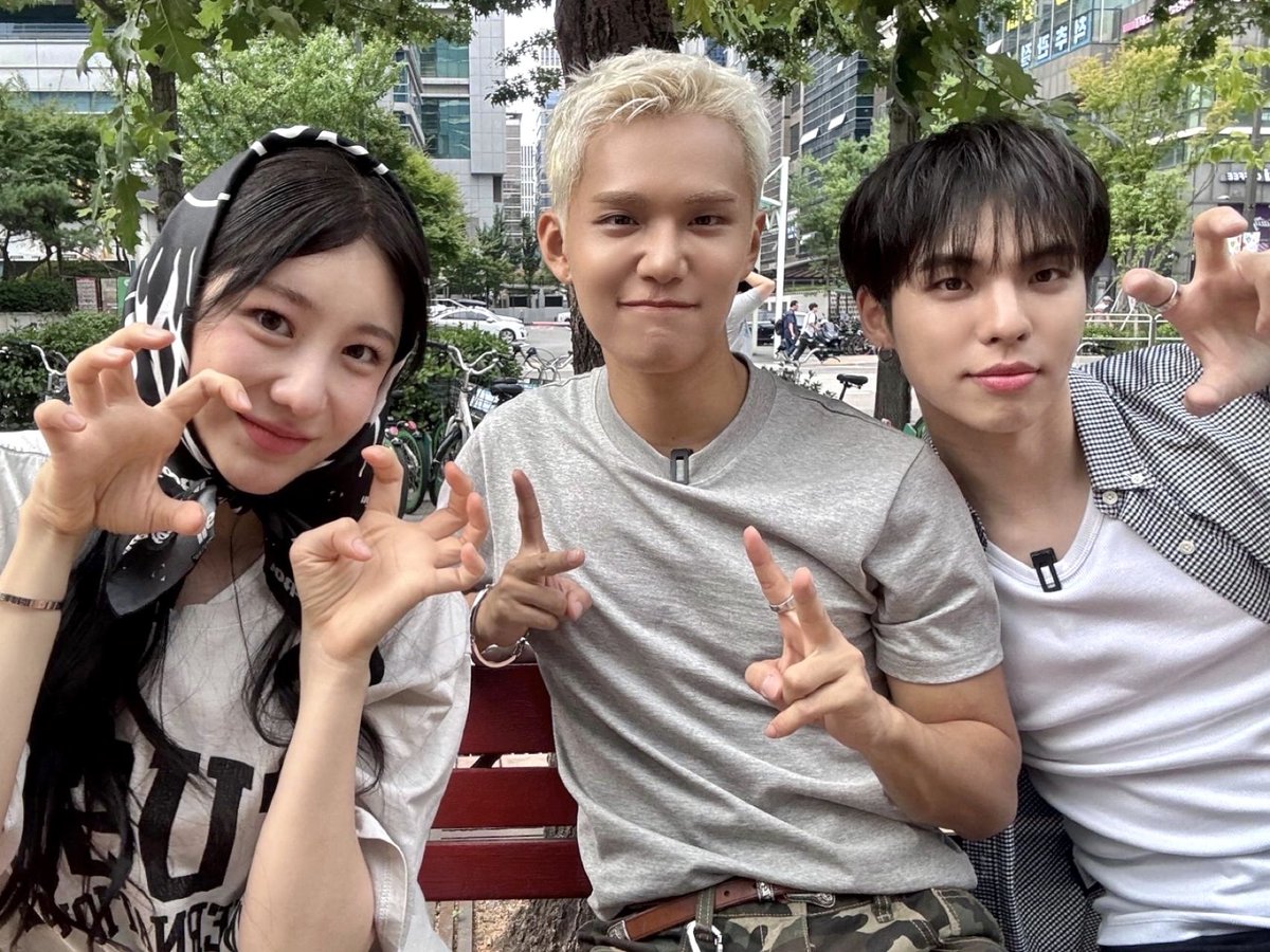 Behind-the-scenes cut of CIX