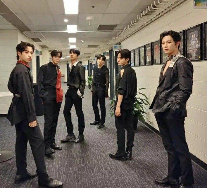 Latest photo of ONEUS