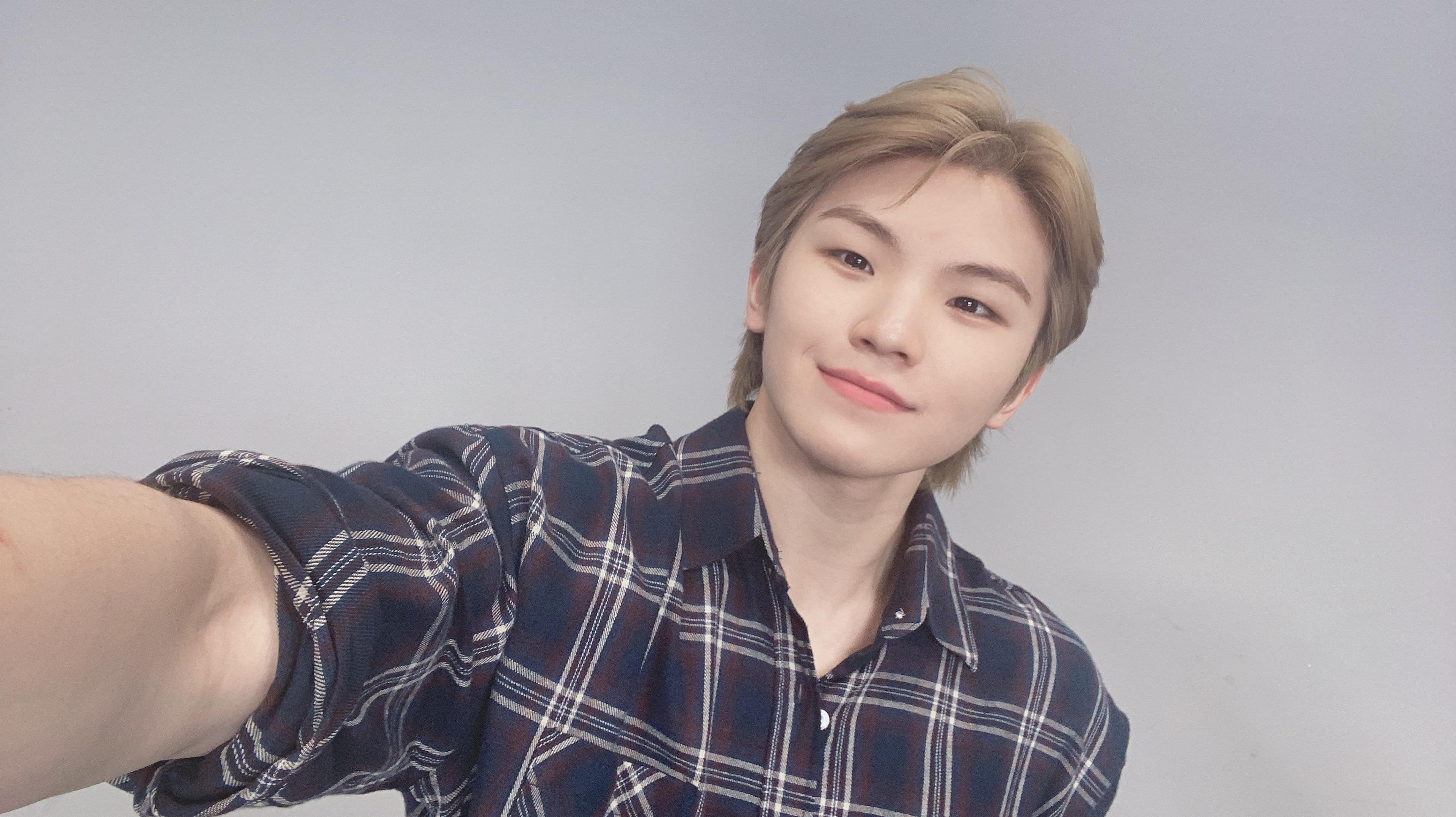 A moment captured by Woozi (SEVENTEEN)'s fan