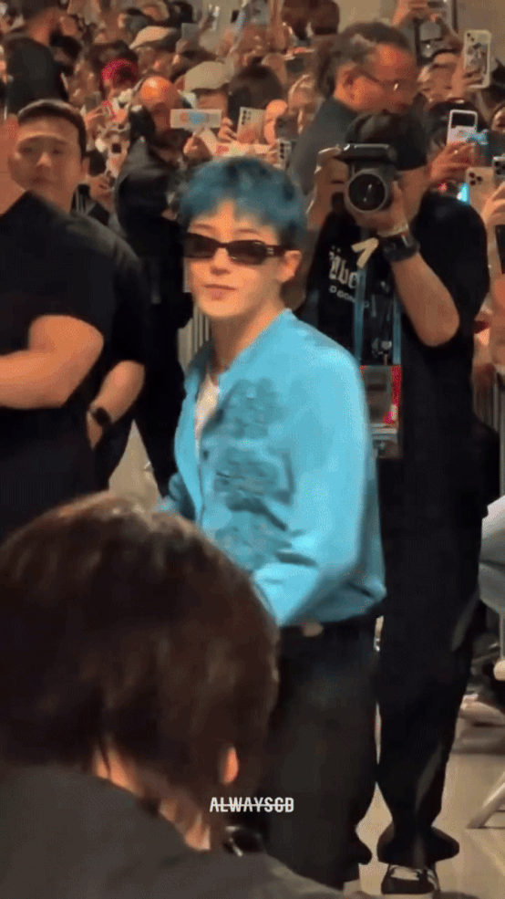 Behind-the-scenes cut of G-DRAGON (BIGBANG)