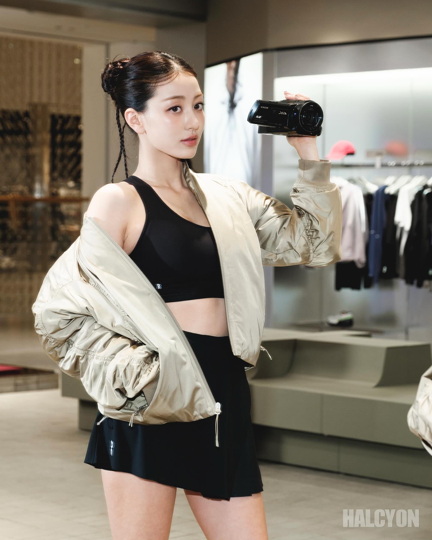 Latest photo of Jihyo (TWICE)