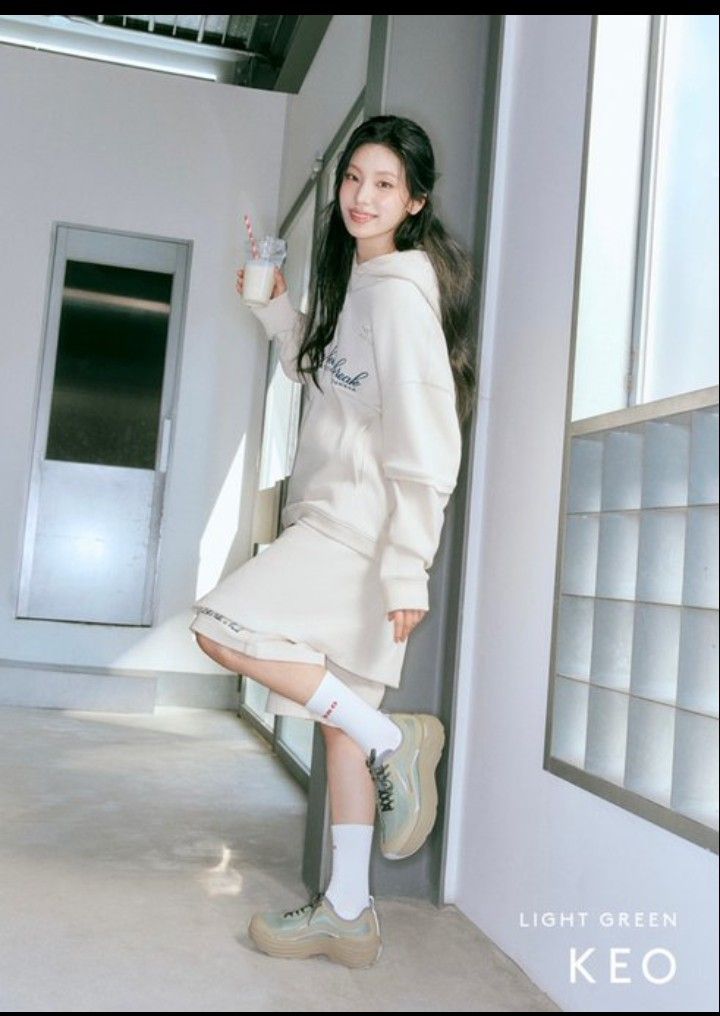 Behind-the-scenes cut of Yeji (ITZY)