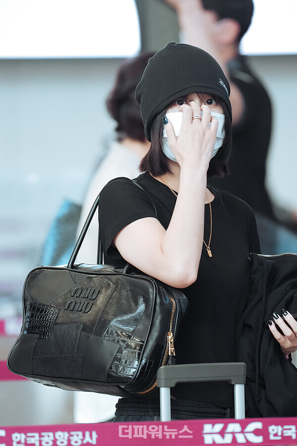 Recent activity shot of Momo (TWICE)