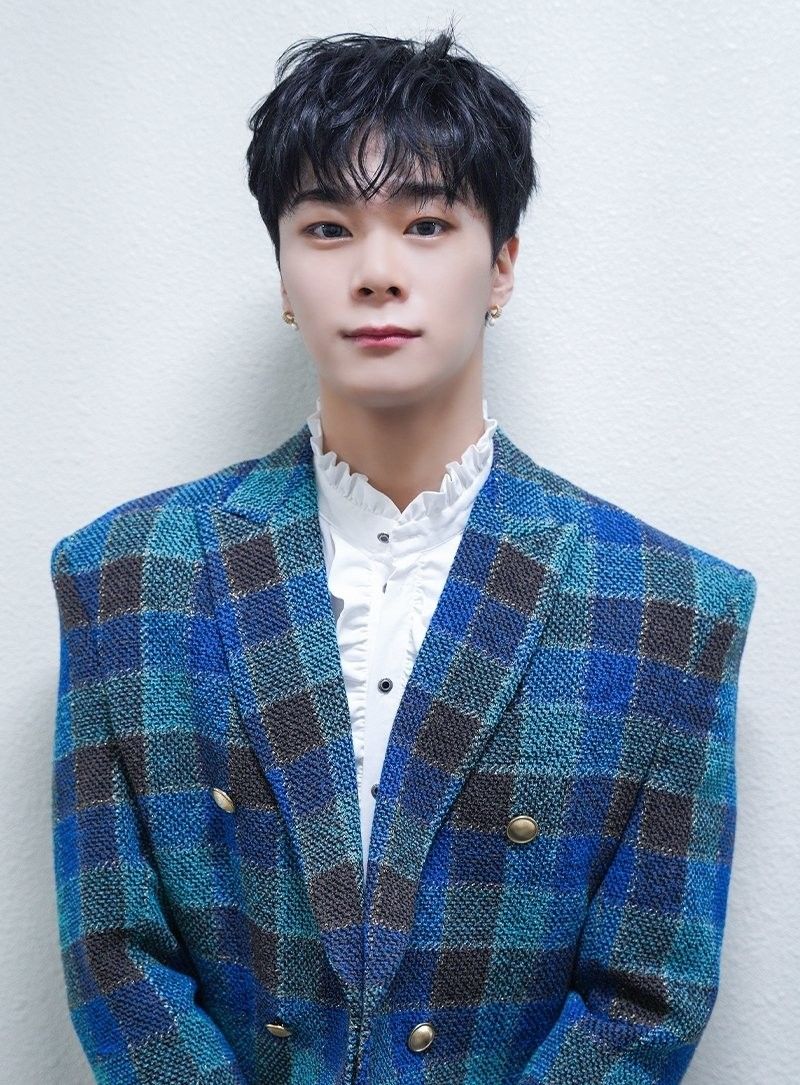 Behind-the-scenes cut of Moonbin (ASTRO)
