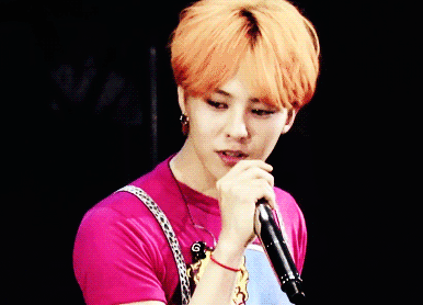 A moment captured by G-DRAGON (BIGBANG)'s fan