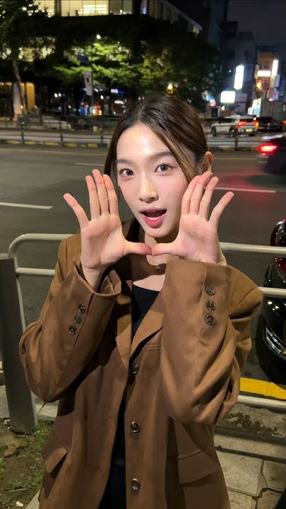 A moment captured by SECRET NUMBER's fan