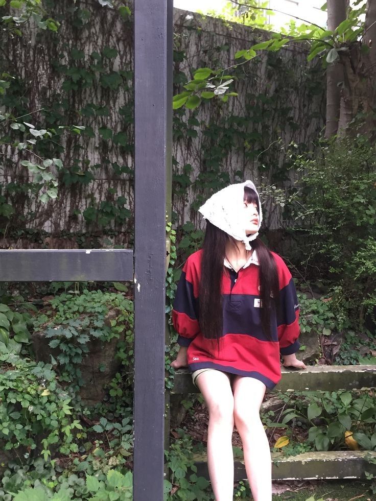 Recent activity shot of Iroha (ILLIT)