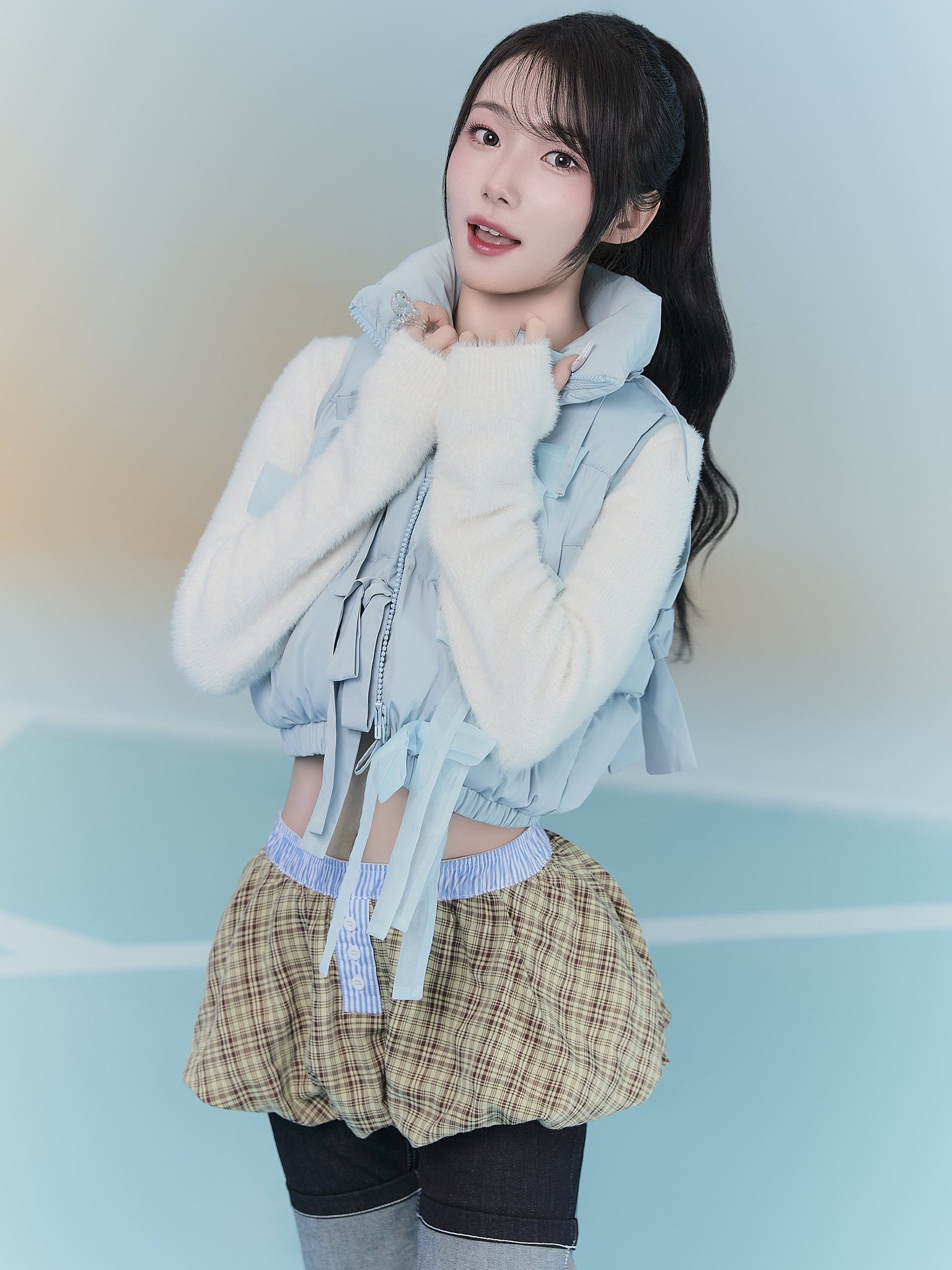 Latest photo of Seo Youngeun (Kep1er)