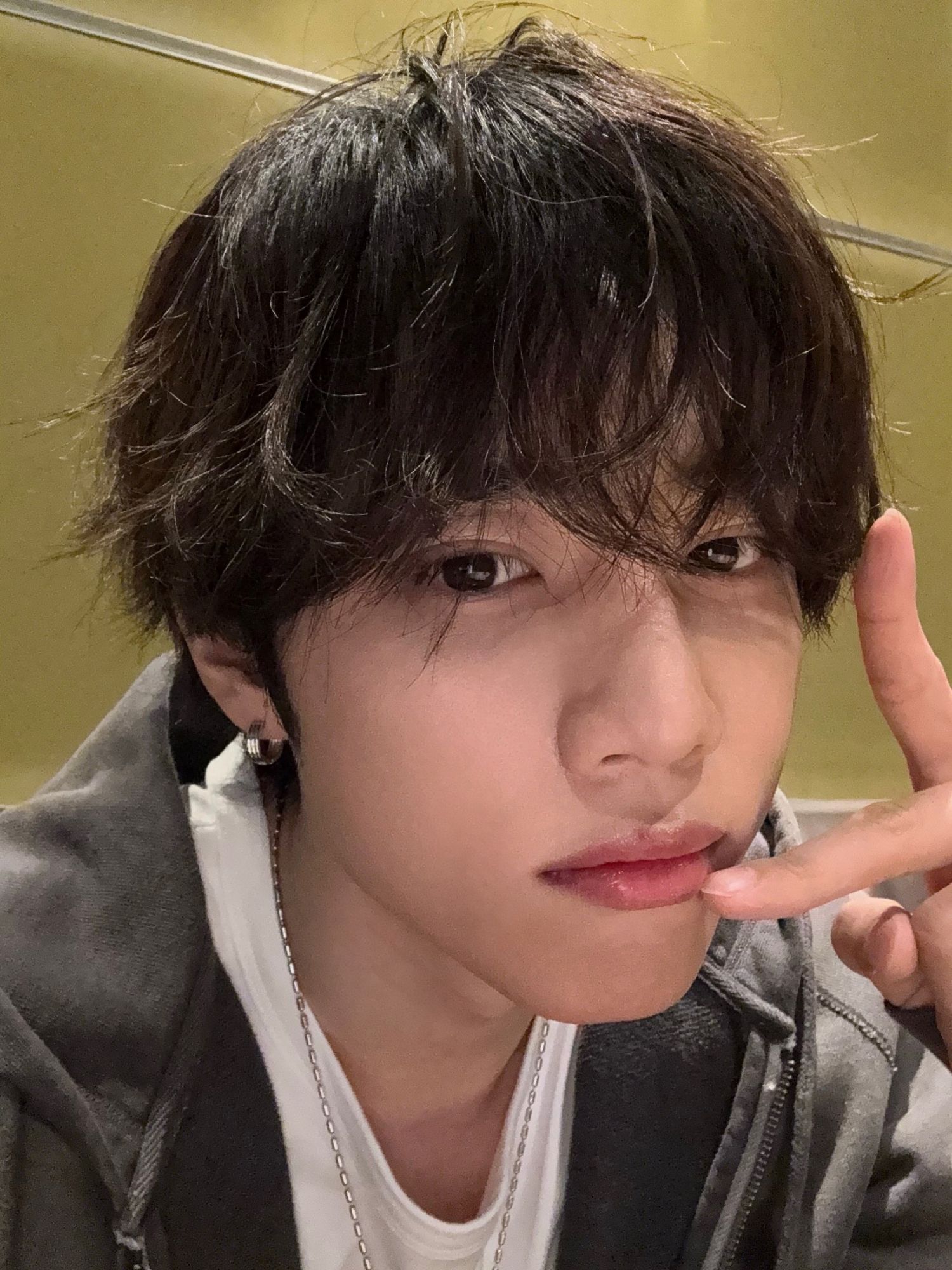 善旴 (THE BOYZ)的最新照片