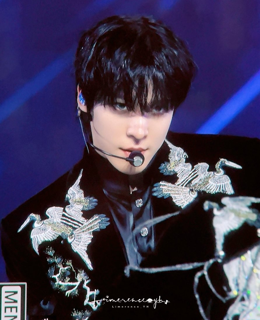 Behind-the-scenes cut of Yunho (ATEEZ)