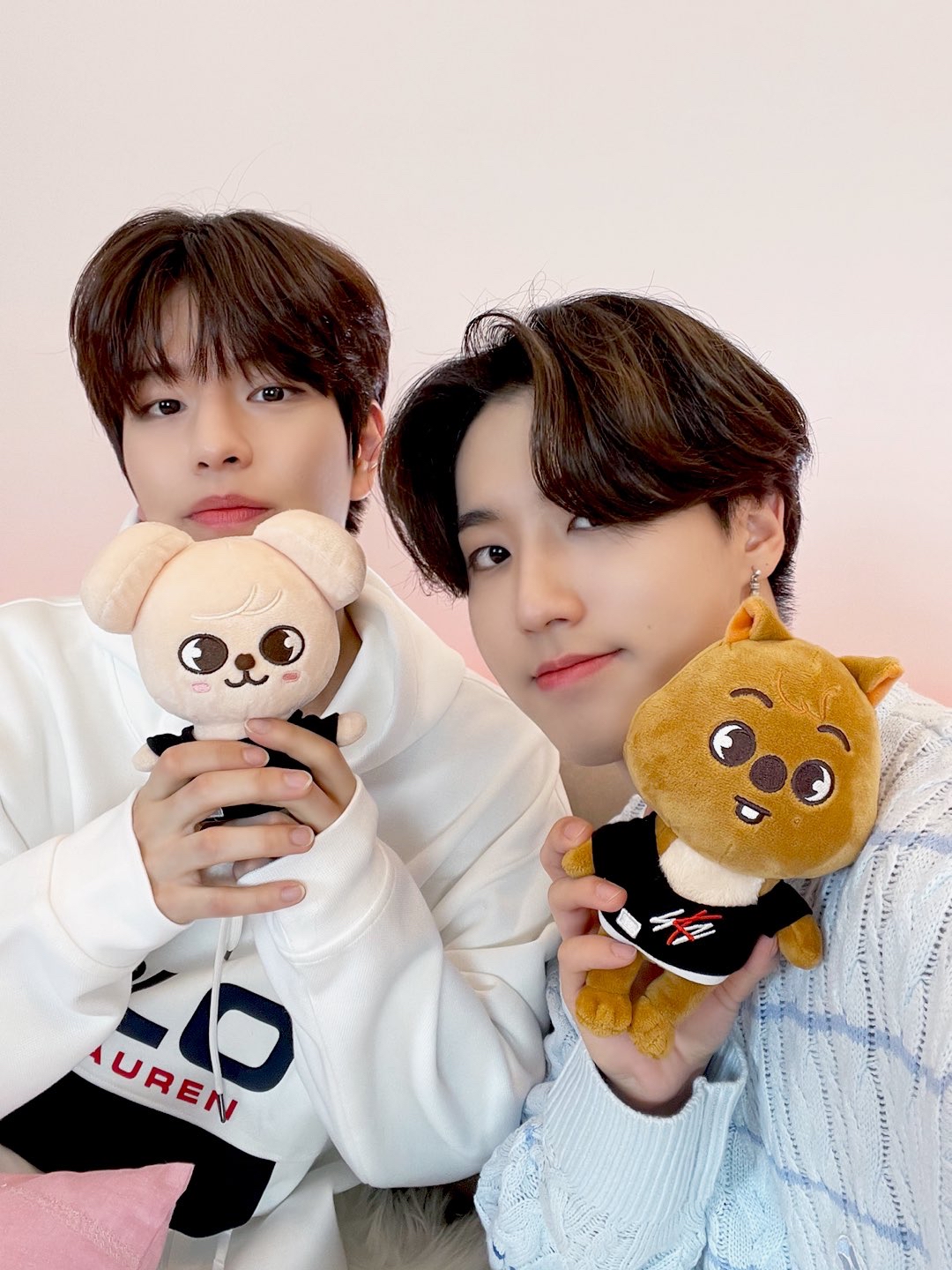 Behind-the-scenes cut of HAN (Stray Kids)