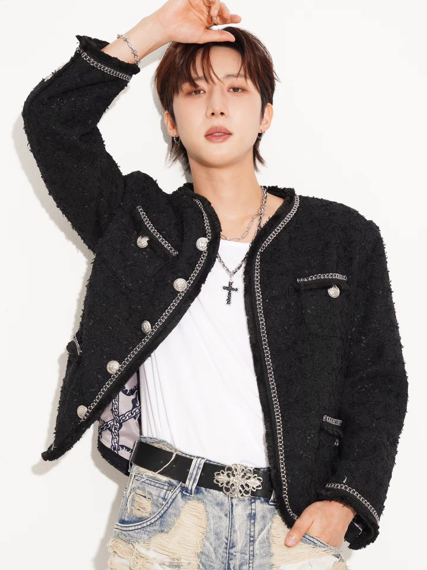 Behind-the-scenes cut of Hui (PENTAGON)