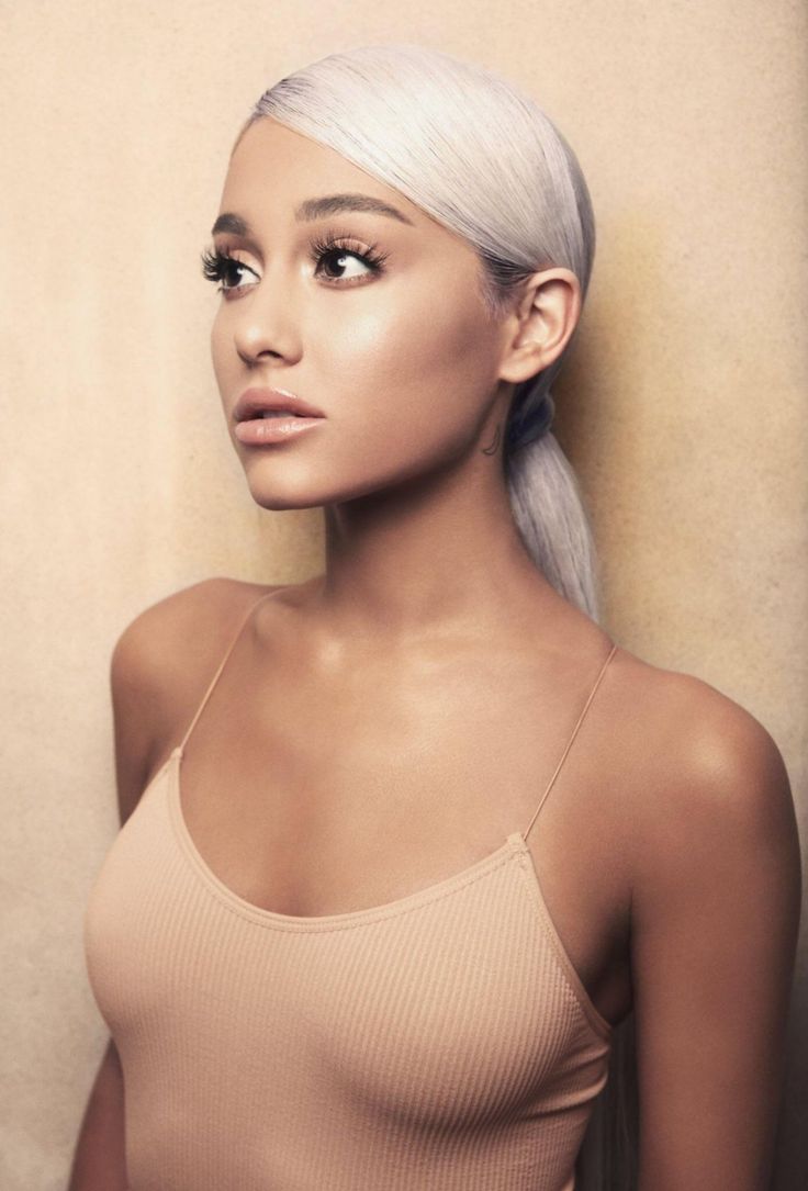 Latest photo of Ariana Grande