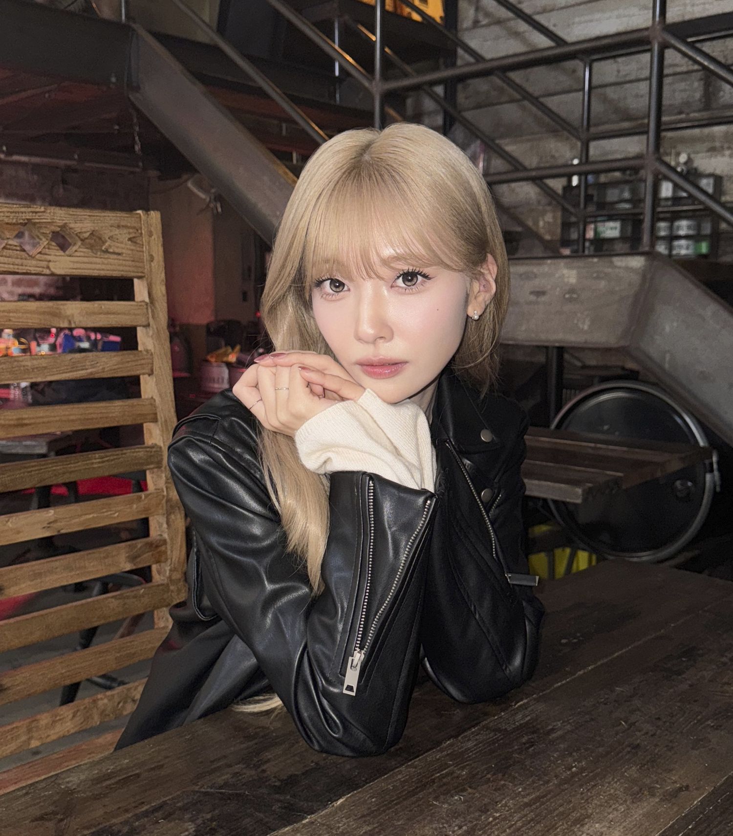 Latest photo of Mayuka (NiziU)