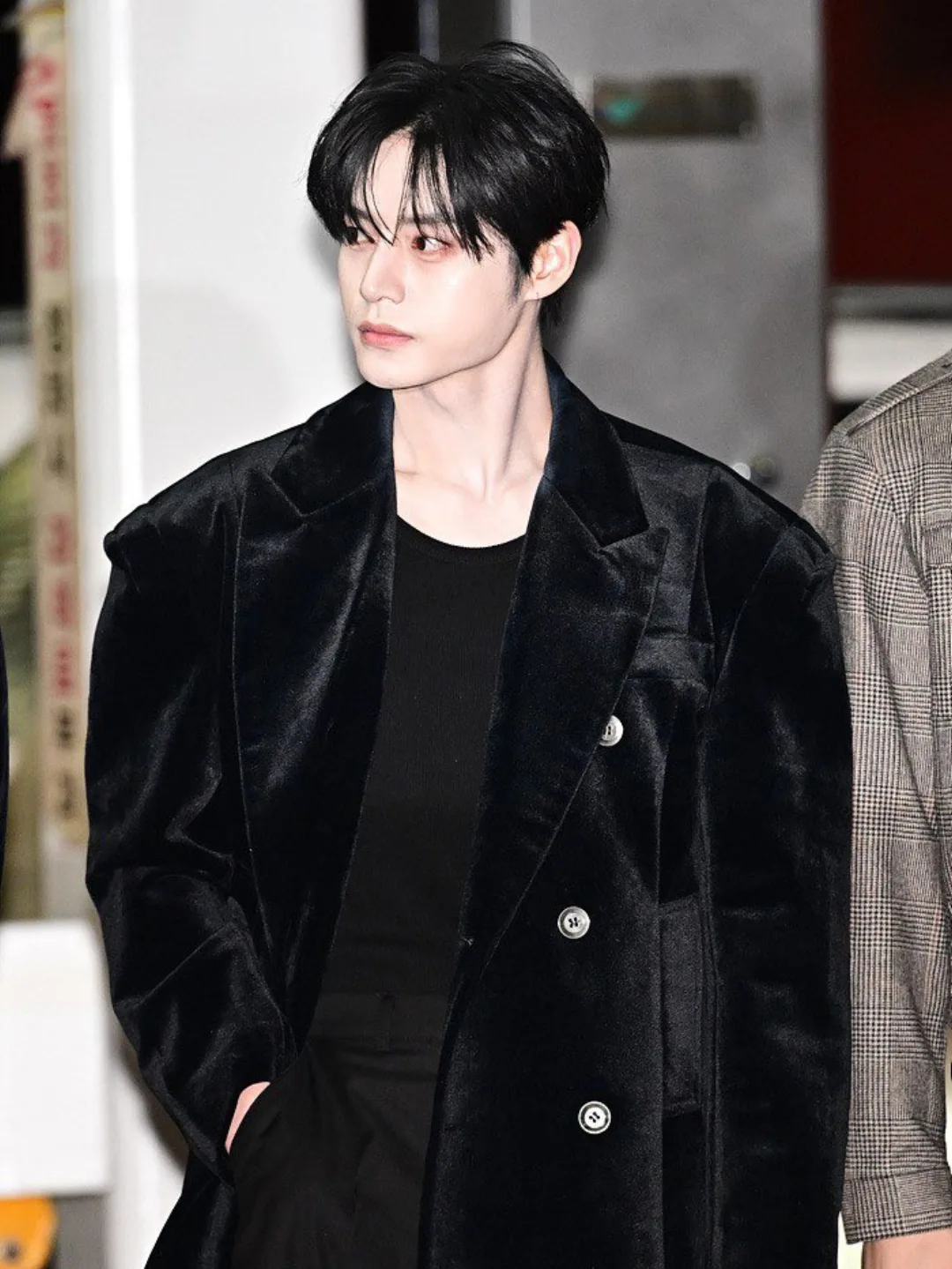 Recent activity shot of Kim Jiwoong (ZEROBASEONE)