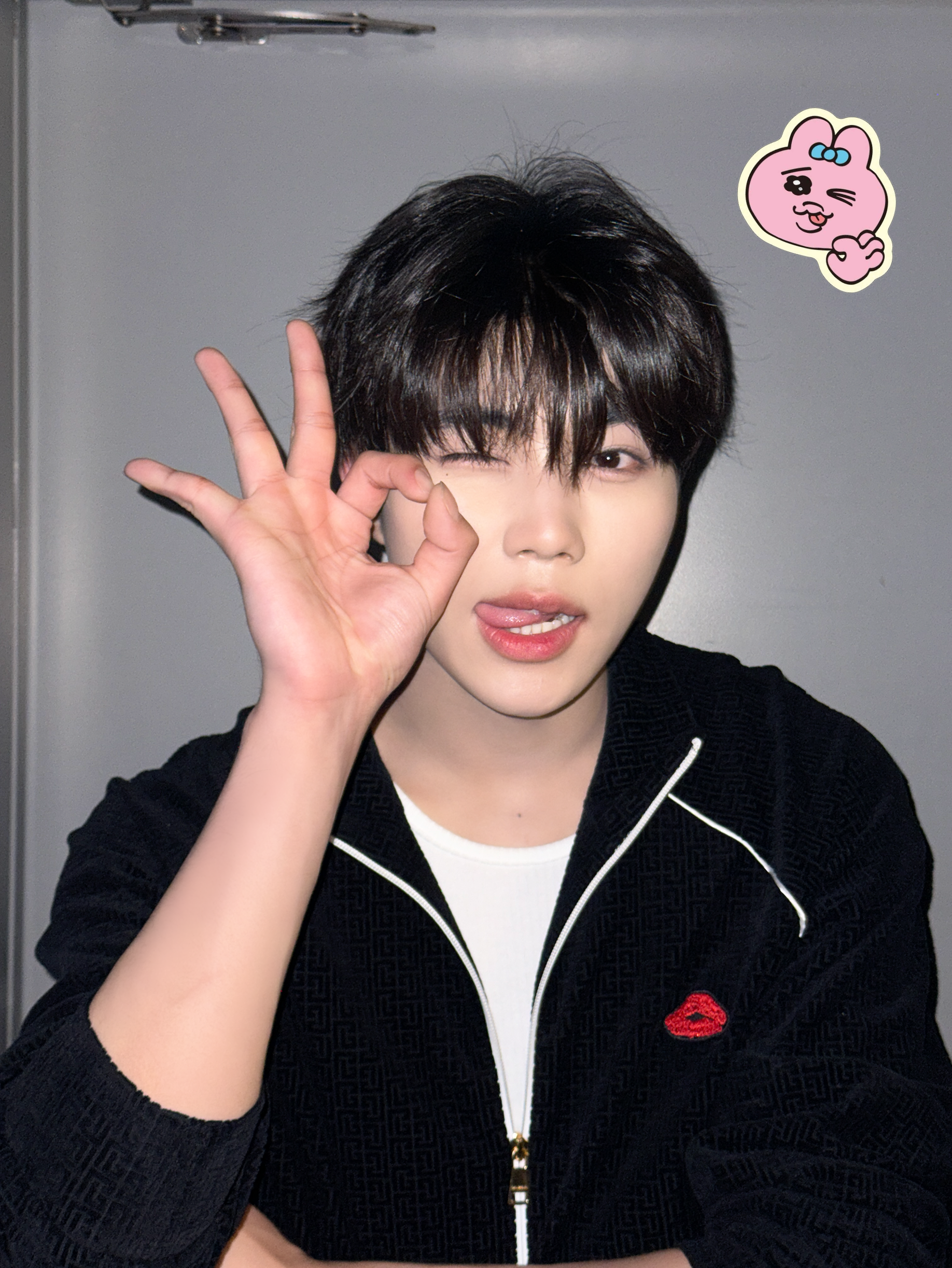 朴干旭 (ZEROBASEONE)的最新活动照片