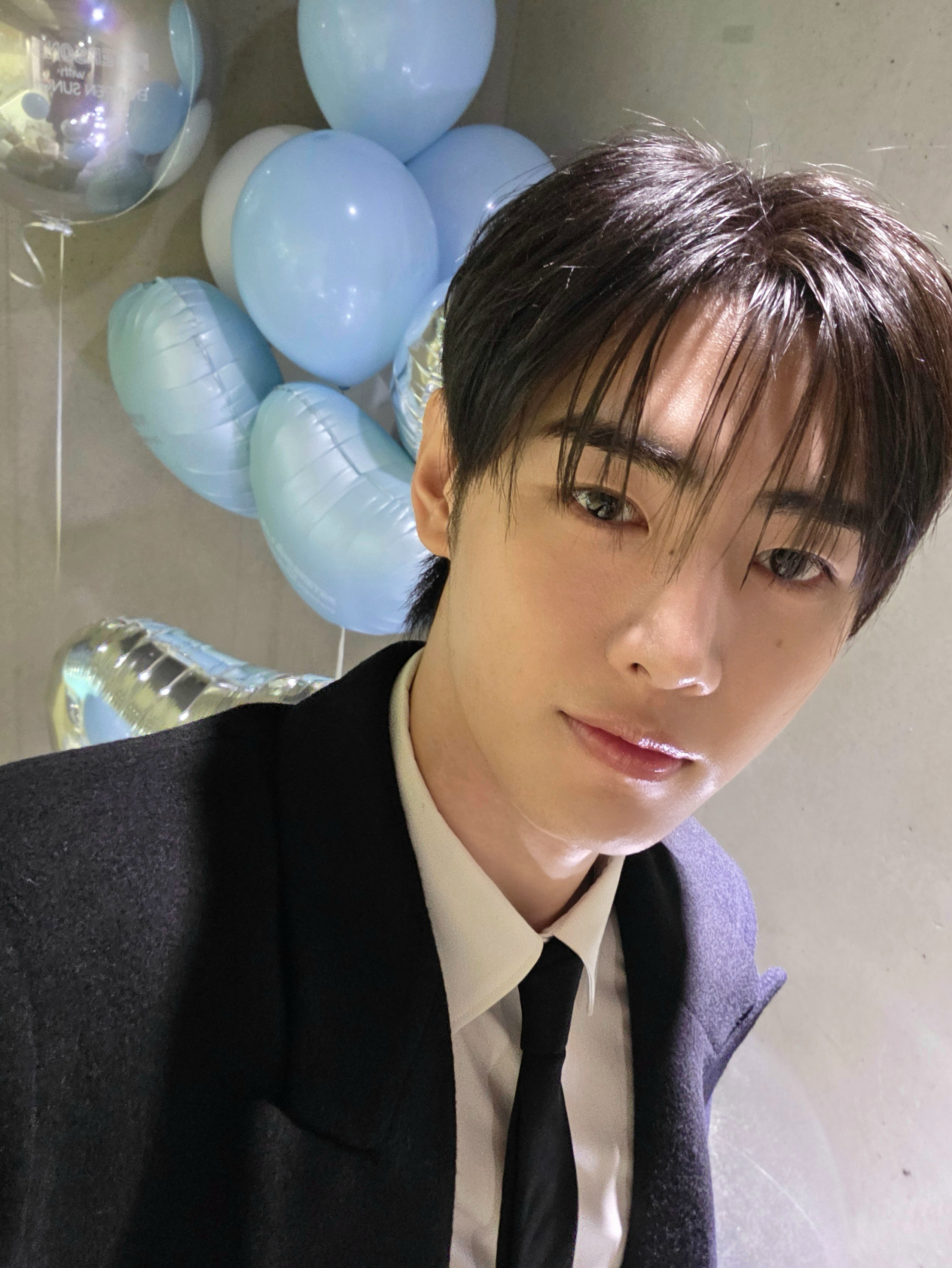 成训 (ENHYPEN)的最新活动照片