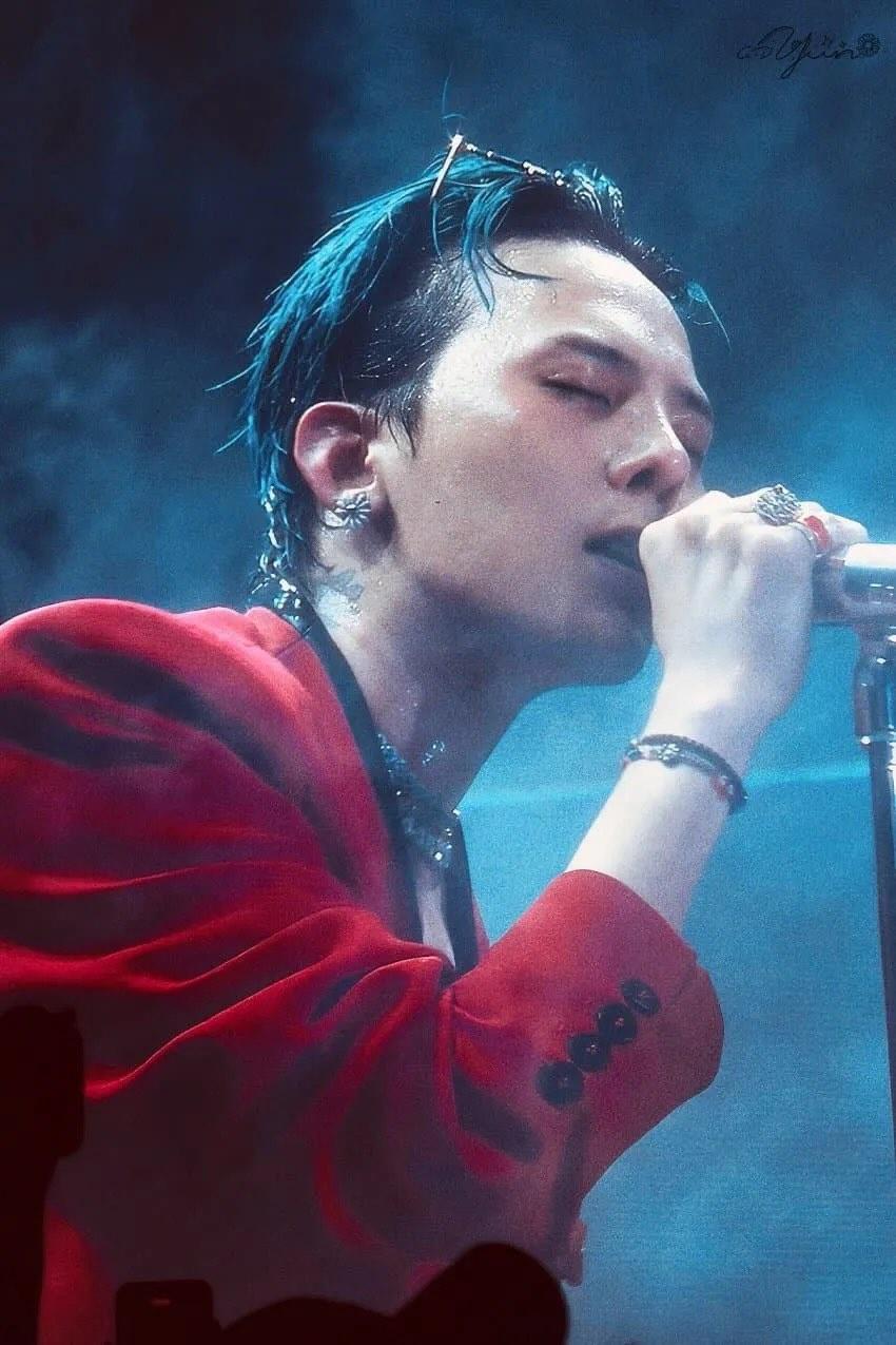 Behind-the-scenes cut of G-DRAGON (BIGBANG)