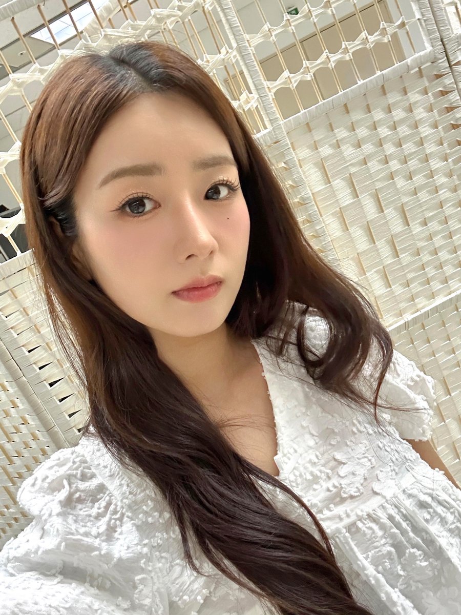 Recent activity shot of Apink