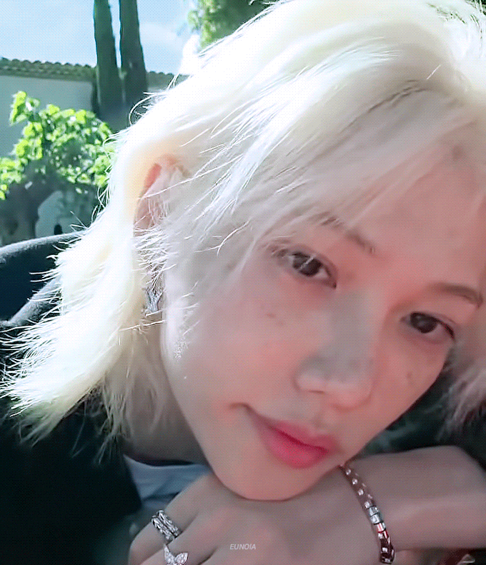 Behind-the-scenes cut of Felix (Stray Kids)