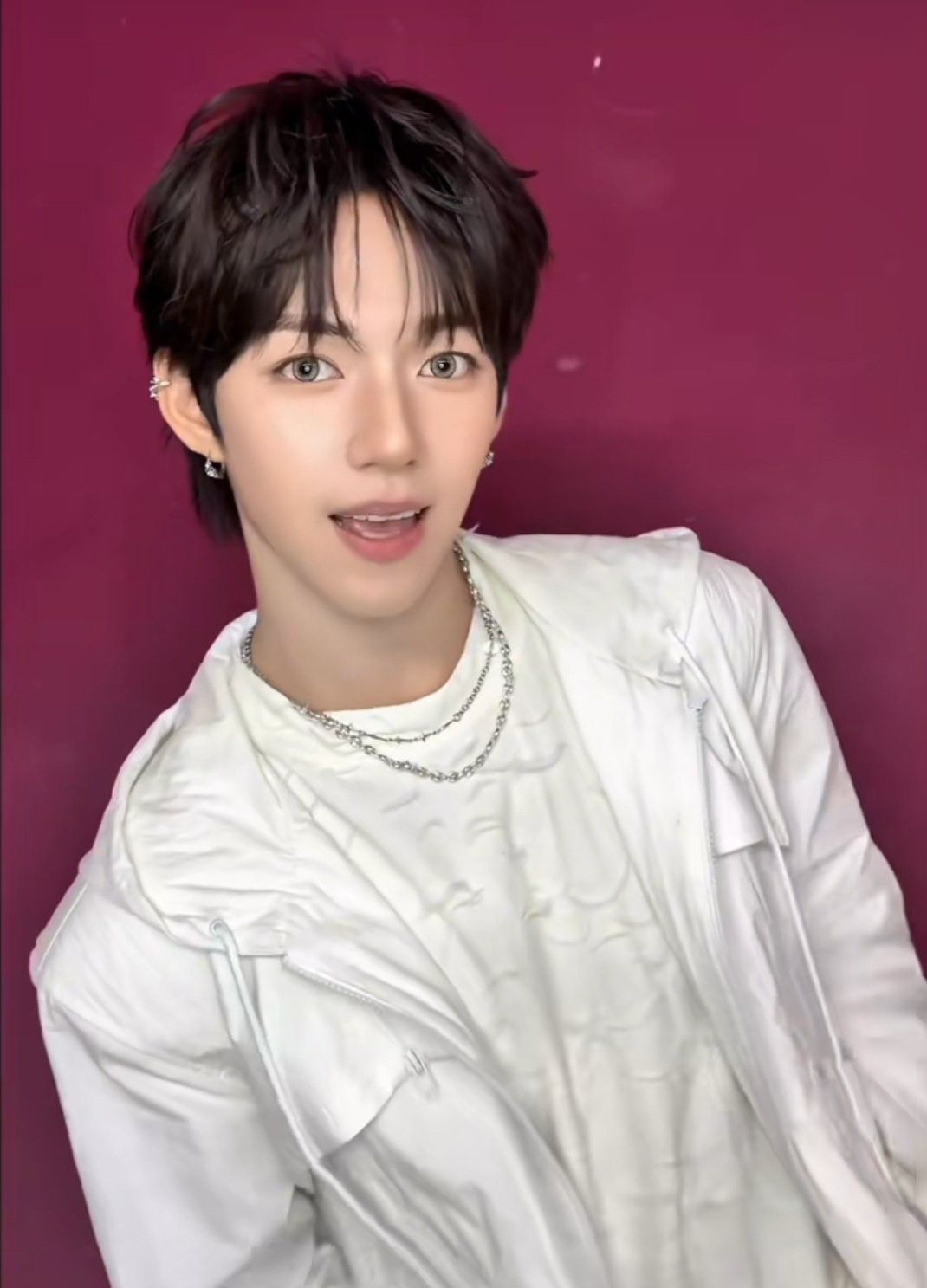 Recent activity shot of JL (AHOF)