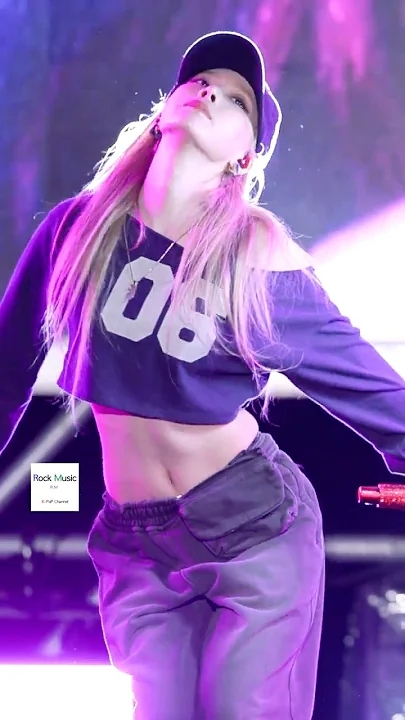 The most beloved wallpaper among Winter (aespa)'s fans