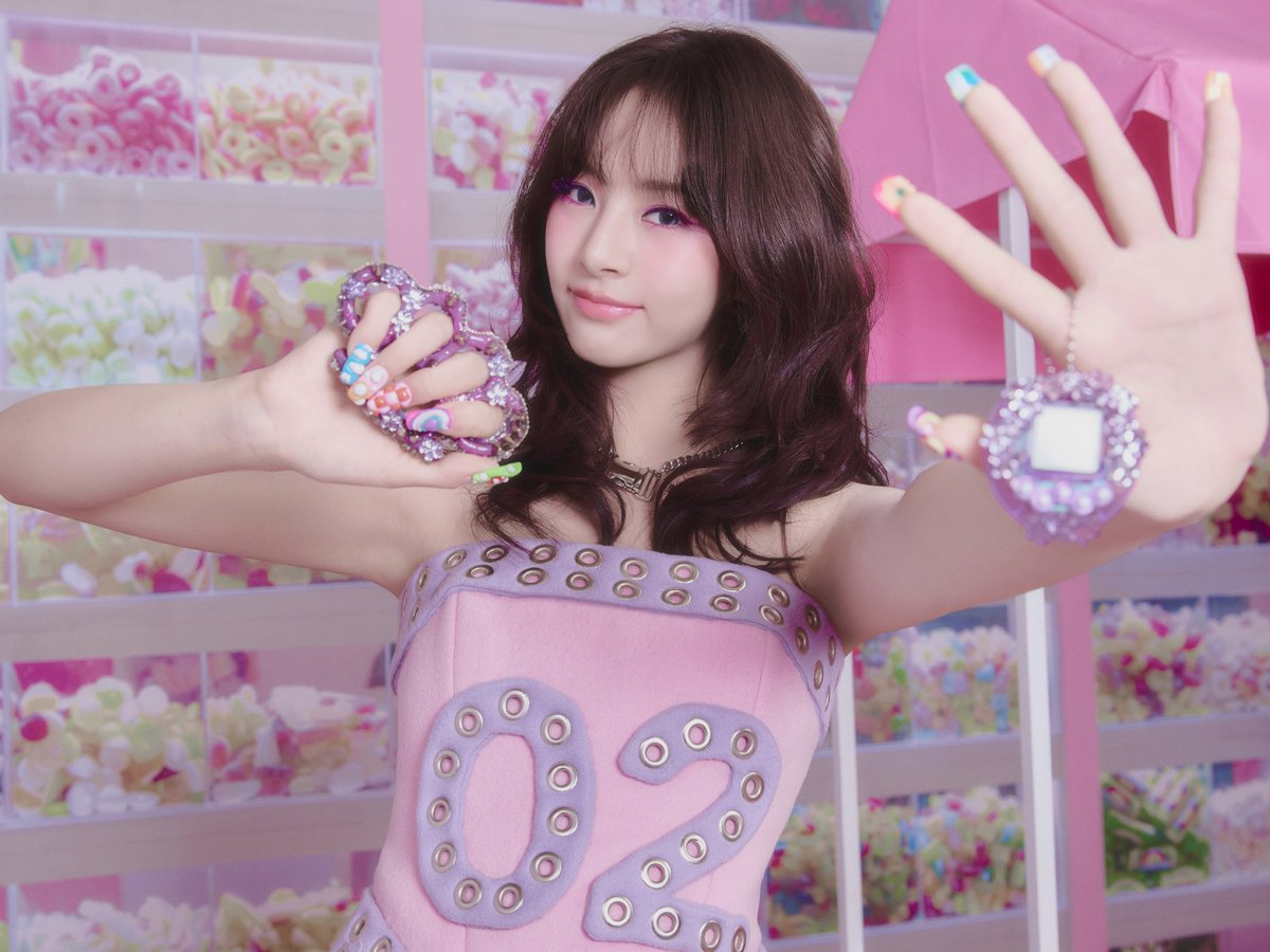 Behind-the-scenes cut of FIFTY FIFTY