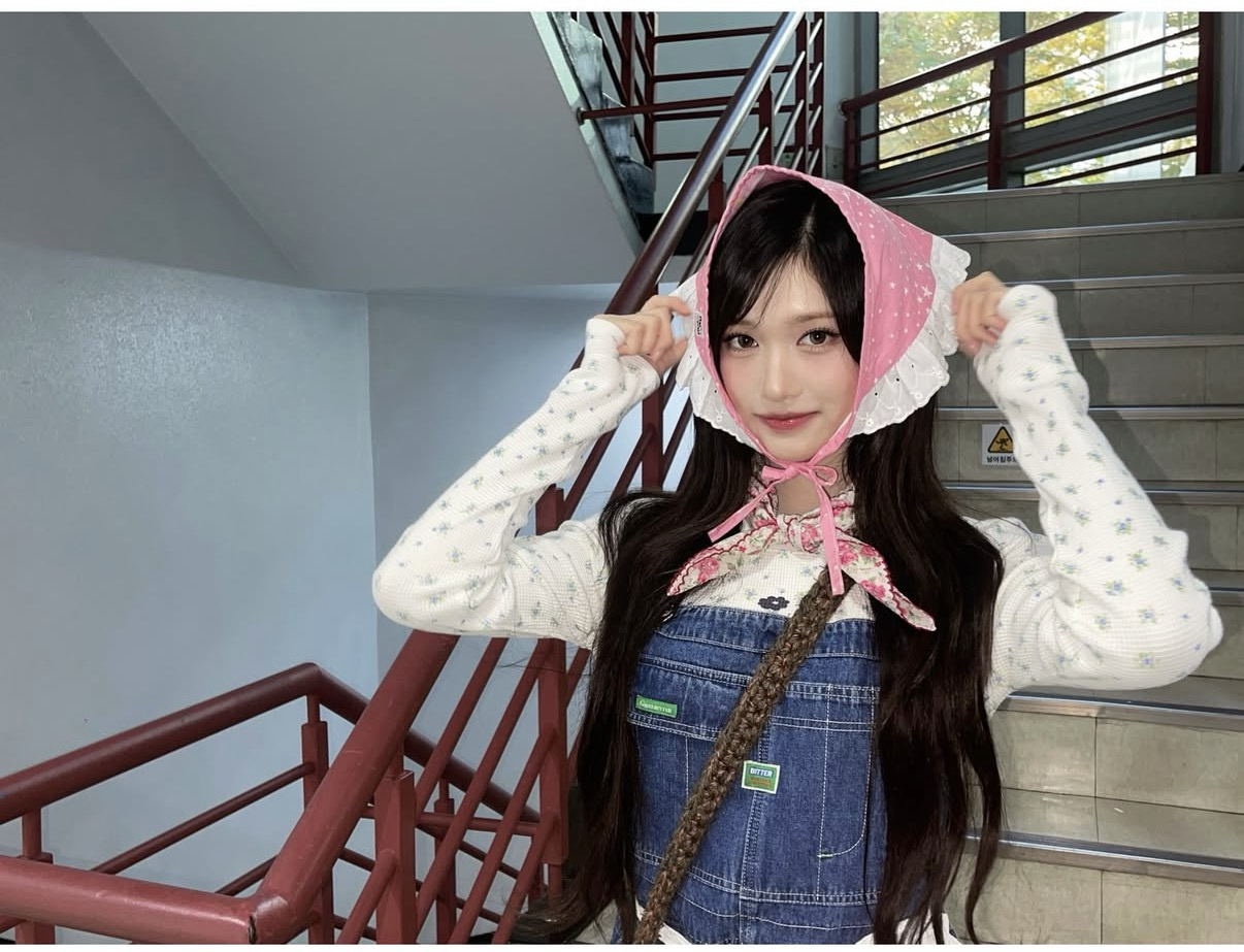 Behind-the-scenes cut of Leeseo (IVE)