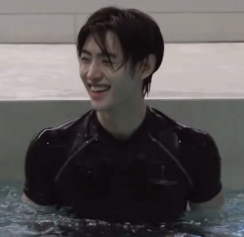 Foto terbaru Sunghoon (ENHYPEN)